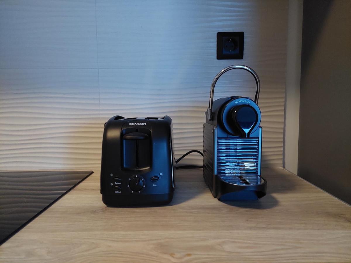 Christellie Luxury Apartment Kiáton エクステリア 写真