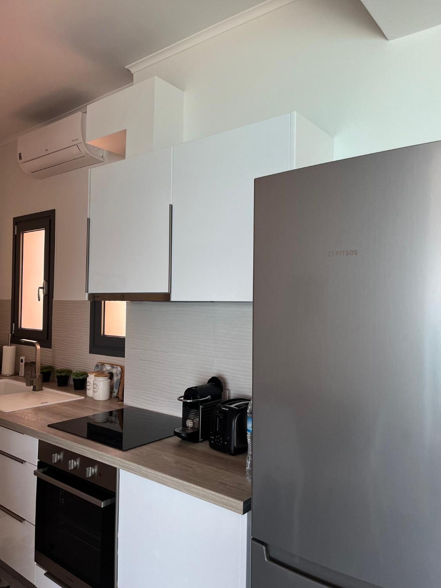 Christellie Luxury Apartment Kiáton エクステリア 写真